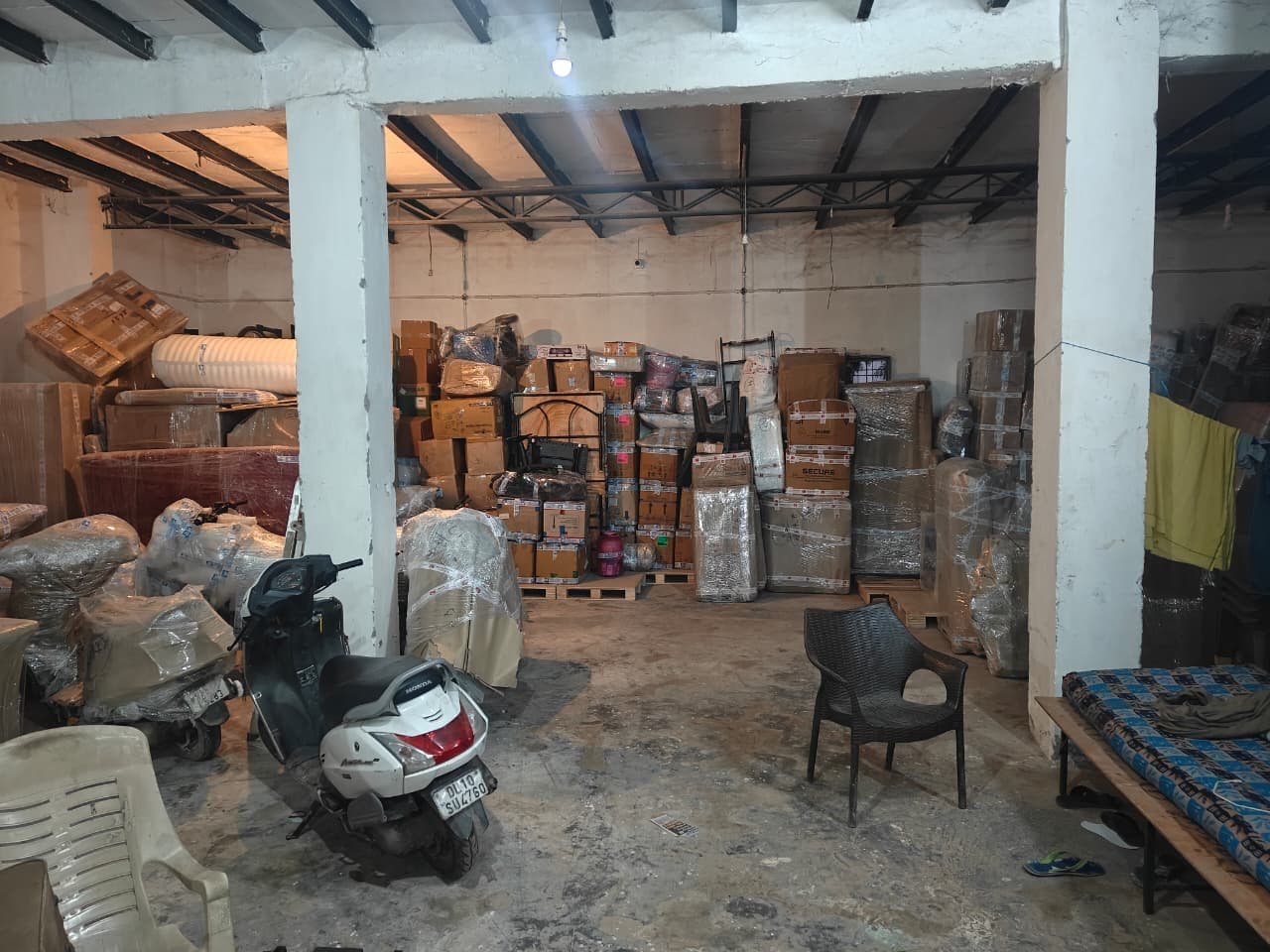 Household goods stored safely in our Gurgaon warehouse godown